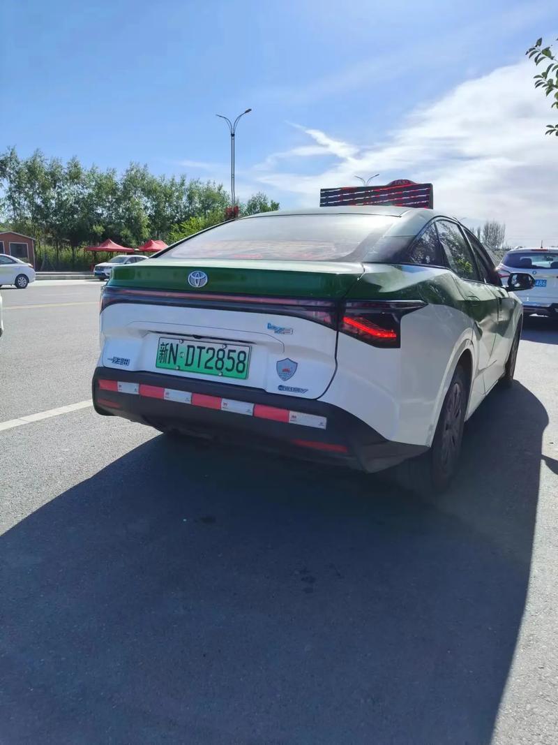 阿克苏买个好的车牌号多少钱，选车号怎样能选到好号-第1张图片-七号汽车选号